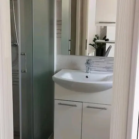 Apartment Dzeki *